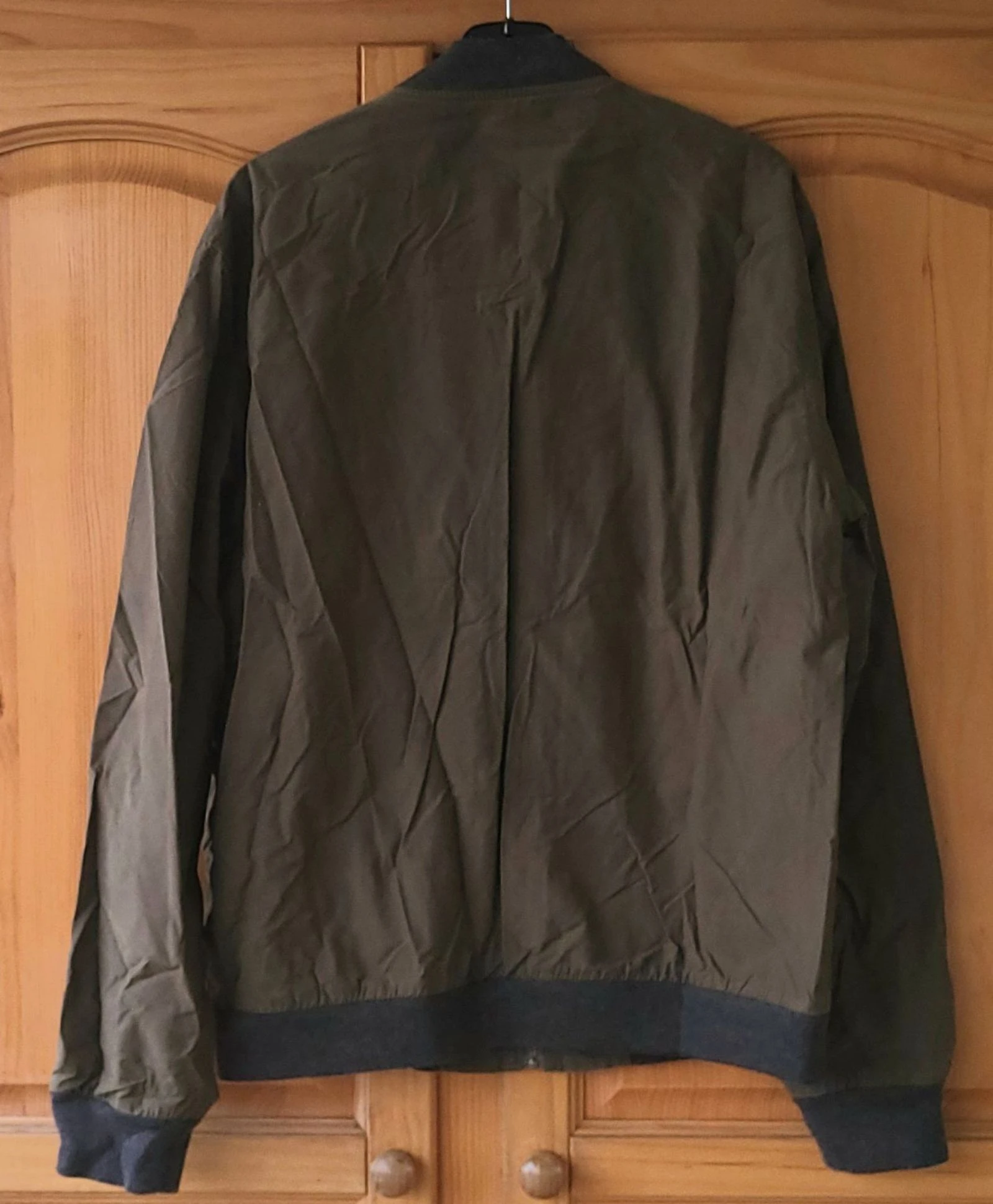 Quiksilver Jaqueta TM/TFr38- Kaki-Bombers/Vestuário para meia estação em estado excelente – photo 4